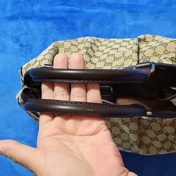 Gucci Sukey GG Medium Canvas Shoulderbag Tote - Picture 6 of 16